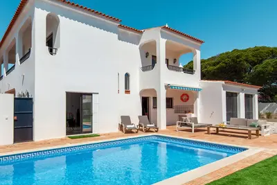 Image de Villa w/ Heatable Pool and Bbq in Albufeira