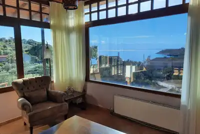 Image de Ella's Sea View Villa, Greece, beachfront near Volos, Bbq, airy, family-friendly