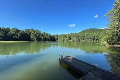 Image de Los Pinos, 3/4-Bedroom Lake House near Rosman. Sleeps 10
