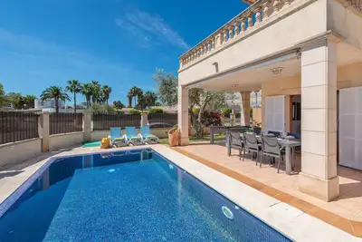Image de Maison Bernat pour 6 personnes avec piscine à 4min de la plage d'Alcudia