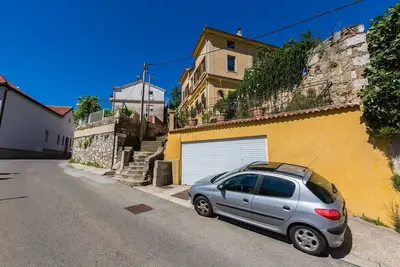 Image de Appartement méditerranéen à seulement 500 mètres de la plage avec vue sur la rivière Dubracina