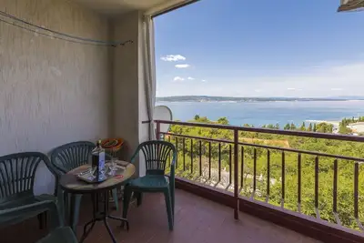 Image de Charmant appartement à seulement 300 mètres de la plage avec vue sur la mer, machine à laver, WiFi