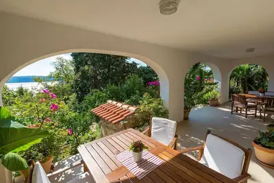 Image de Appartement de rêve avec cave à vin privée, douche hydromassage, vue sur la mer - à seulement 480 mètres de la plage