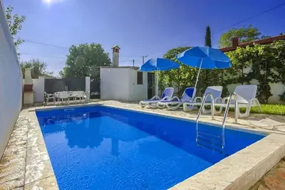 Image de Finca méditerranéenne avec piscine privée, barbecue, machine à laver, WiFi, adaptée aux chiens