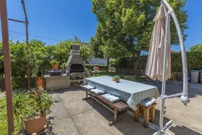 Image de Charmant appartement à 300 mètres de la plage avec vue sur la mer, espace barbecue - adapté aux chiens