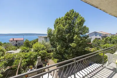 Image de Appartement adapté aux chiens à seulement 300 mètres de la mer Adriatique avec vue sur la mer, barbecue, WiFi