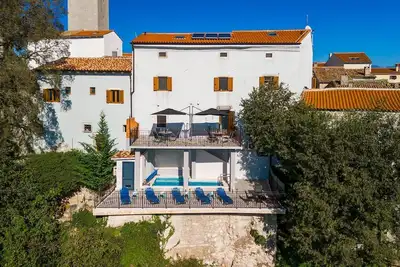 Image de Appartement moderne avec vue panoramique, piscine - au milieu du centre historique