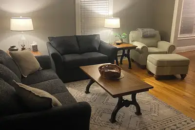 Image de Entire home in North East, Pennsylvania