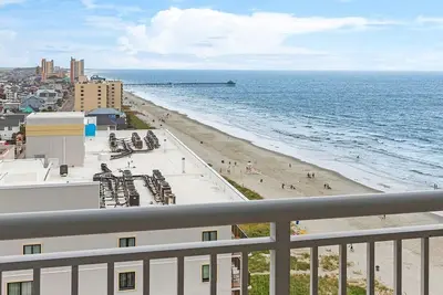 Image de Reduced: One Bedroom Beachfront Villa @ Club Wyndham Towers from Jul 12-19, 2025