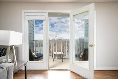 Image de Hilltop Hideaway A- King Bed\/Free Parking\/2 Baths