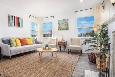 Image de Luxe La Green Oasis - A Million Dollar House Experience In La