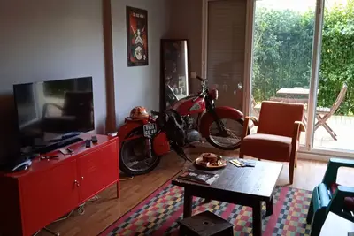 Image de Appartement 'Plaine St Denis Paris Stade' avec terrasse privée, jardin privé et Wi-Fi