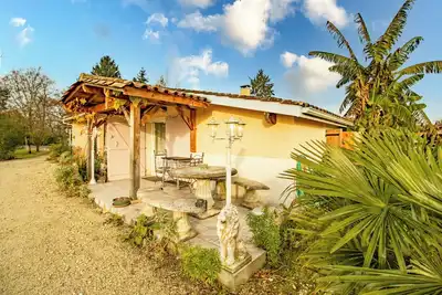 Image de Escapade aux Pouges – Maison rénovée avec jardin, Wi-Fi rapide, barbecue