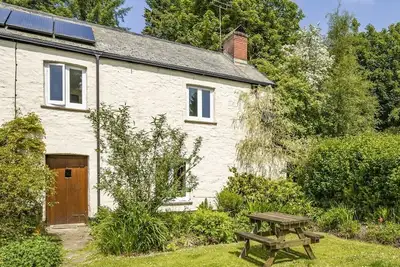 Image de Inglenook Cottage, Exmoor. Log fire, garden, WiFi, parking, pets welcome.