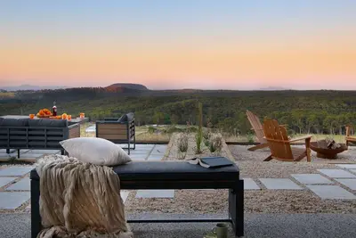 Image de Ridge Vue Retreat - the ultimate in style and serenity