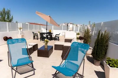Image de Maison de vacances 'Douro Garden and Rooftop Home 2' avec terrasse partagée, Wi-Fi et climatisation