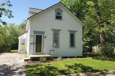 Image de Walking Distance to downtown Grand Haven