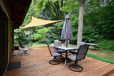 Image de Charming 3 Bedroom - The Brown Cottage is located in Holland, Mi