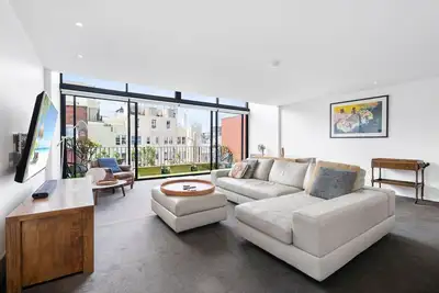 Image de Luxury New York Sky Pad - with Views + Gym +Sauna