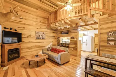 Image de Steps to Kentucky Lake: Cozy Cabin w/ Deck!