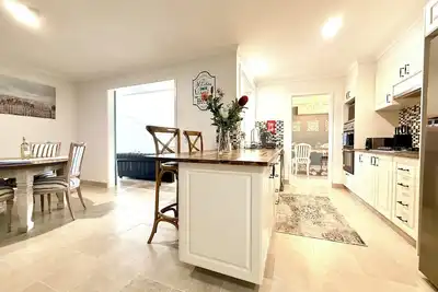 Image de A spacious Southern Highlands retreat in Welby with alfresco Bbq area
