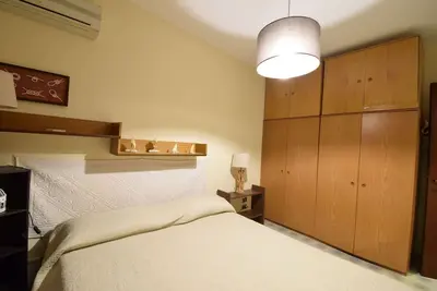 Image de Confortable appartement pour 6 personnes avec climatisation, Tv, animaux admis et parking