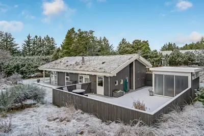 \"Elisenda\" - 2. 2km from the sea by Interhome