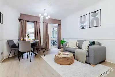 Image de Chic appartement près de la Tamise – Emplacement idéal près de St. Paul’s