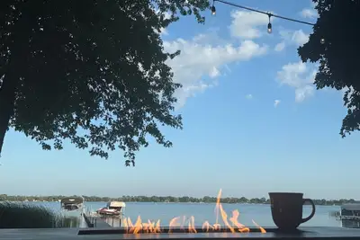Image de Lakefront Getaway with Beach and Outdoor Fun - 2 Beds, 1 Bath