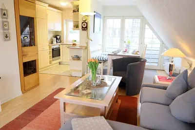 Image de Quiet 82 m² top floor apartment in Westerland, family-friendly, pets ok