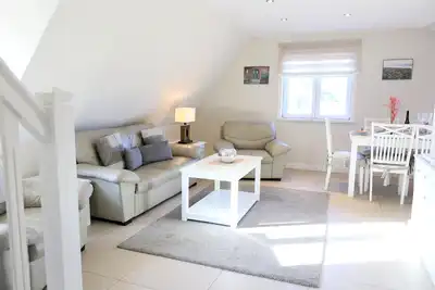 Image de Exclusive top floor apartment with balcony and beach chair in Westerland