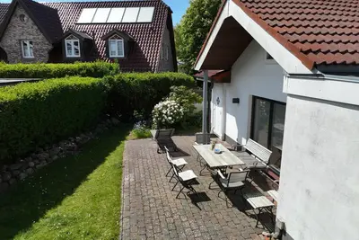 Image de Spacious 90 m² apartment in Westerland with garden, terrace and pet permit