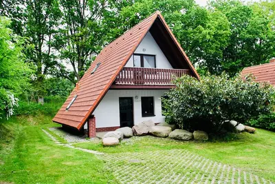 Image de Vacation home at Marlow bird park with fireplace and garden