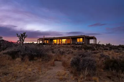 Image de Hondo House By Homestead Modern