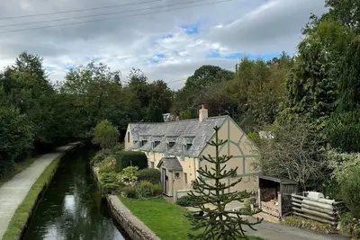 Supérieure-Cottage-Salle de bain privée séparée-Vue sur le canal