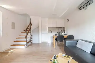 Image de Apartment just minutes from the lake.