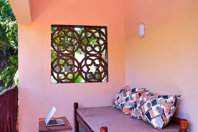Image de Free Wifi&Parking, Smart Tv, Hot Shower, House Keeping