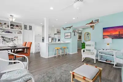 Image de 404 Allegro North - Beautiful First Floor Allegro North Condo!