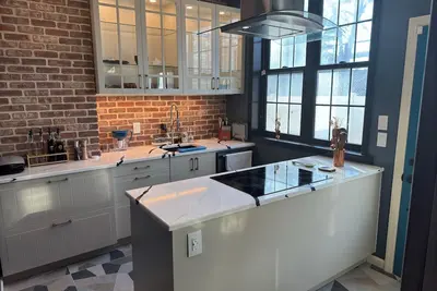 Image de New! Modern Private Entrance, 2bd Apt. Minutes to Nyc