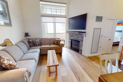 Image de New! Seneca 404 - Brigham One Bedroom Condo
