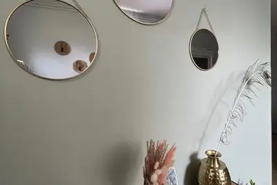 Marba\nChez Houda et Régis