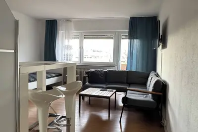 Image de Deluxe Central Apartment Stuttgart with Oktoberfest view - Mercedesstreet