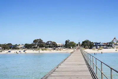 Image de Dundas Three - 2-Bedroom Getaway