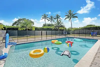 Image de Coral Springs Paradise with Backyard + Heated Pool