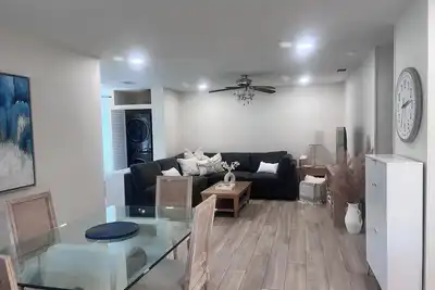 Image de Beachy 3-bedroom Villa on Siesta Key with WiFi, Ac