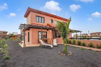 Image de Villa 'Bonita Lajares 2' avec piscine partagée, terrasse privée et Wi-Fi