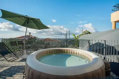 Image de Maison de vacances 'Casa Do Tempo Com Jacuzzi' avec vue sur la mer, Wi-Fi et climatisation