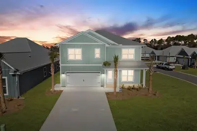 Image de Home away from Home 5-bedroom, 3 Full Bath, 6 Seat Golf Cart, 2 Pools & Beach
