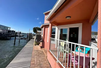 Image de Canal front 1 bed 1 bath canal front home on the Intracoastal
