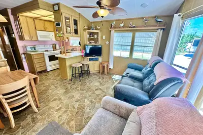 Image de Enjoy Paradise in This 1 Br, 1 bath Beach Home